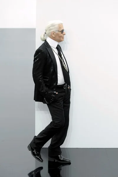 Look 74